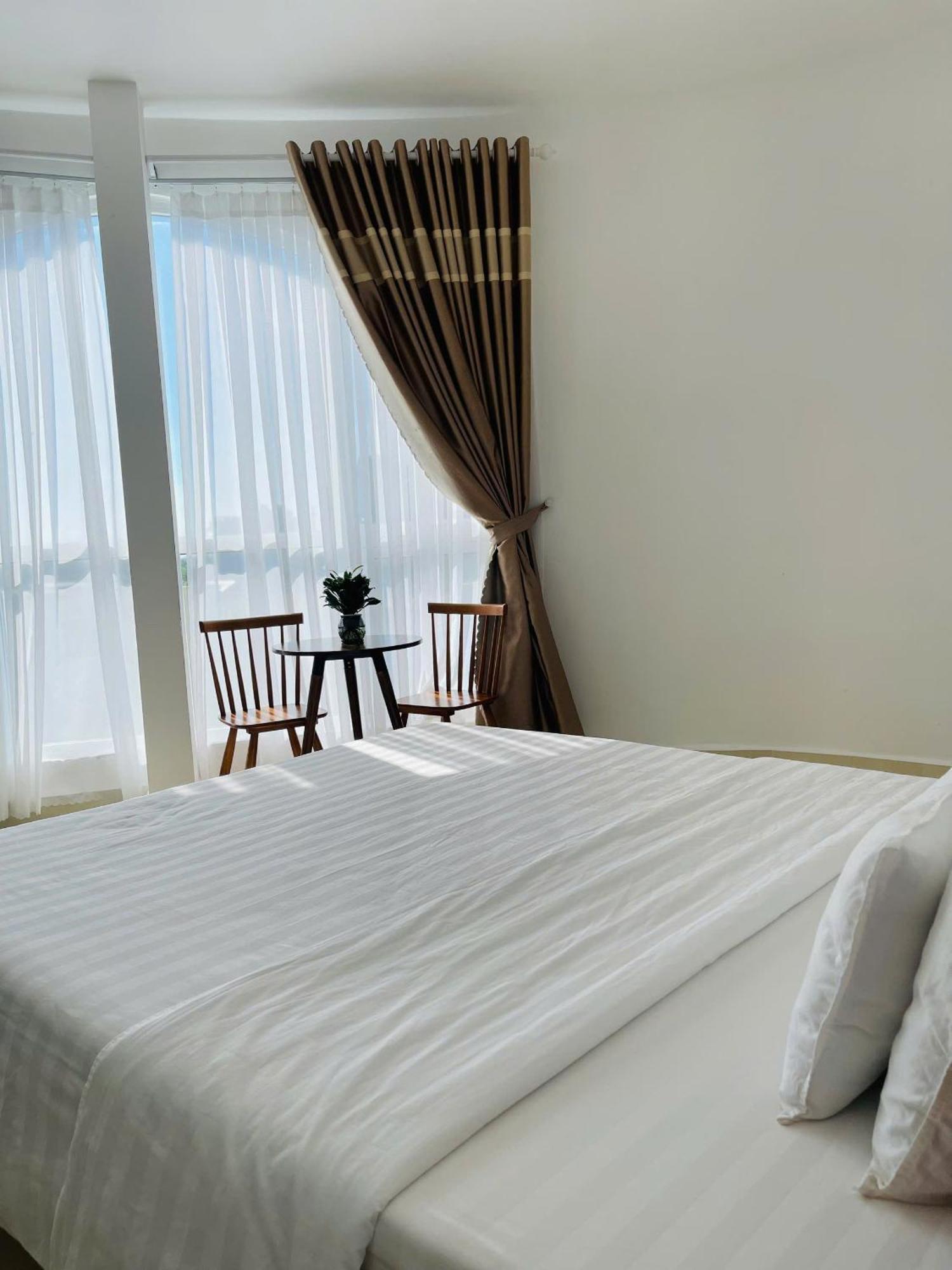 Hotel Khach San Romo Quảng Ngãi Exterior foto