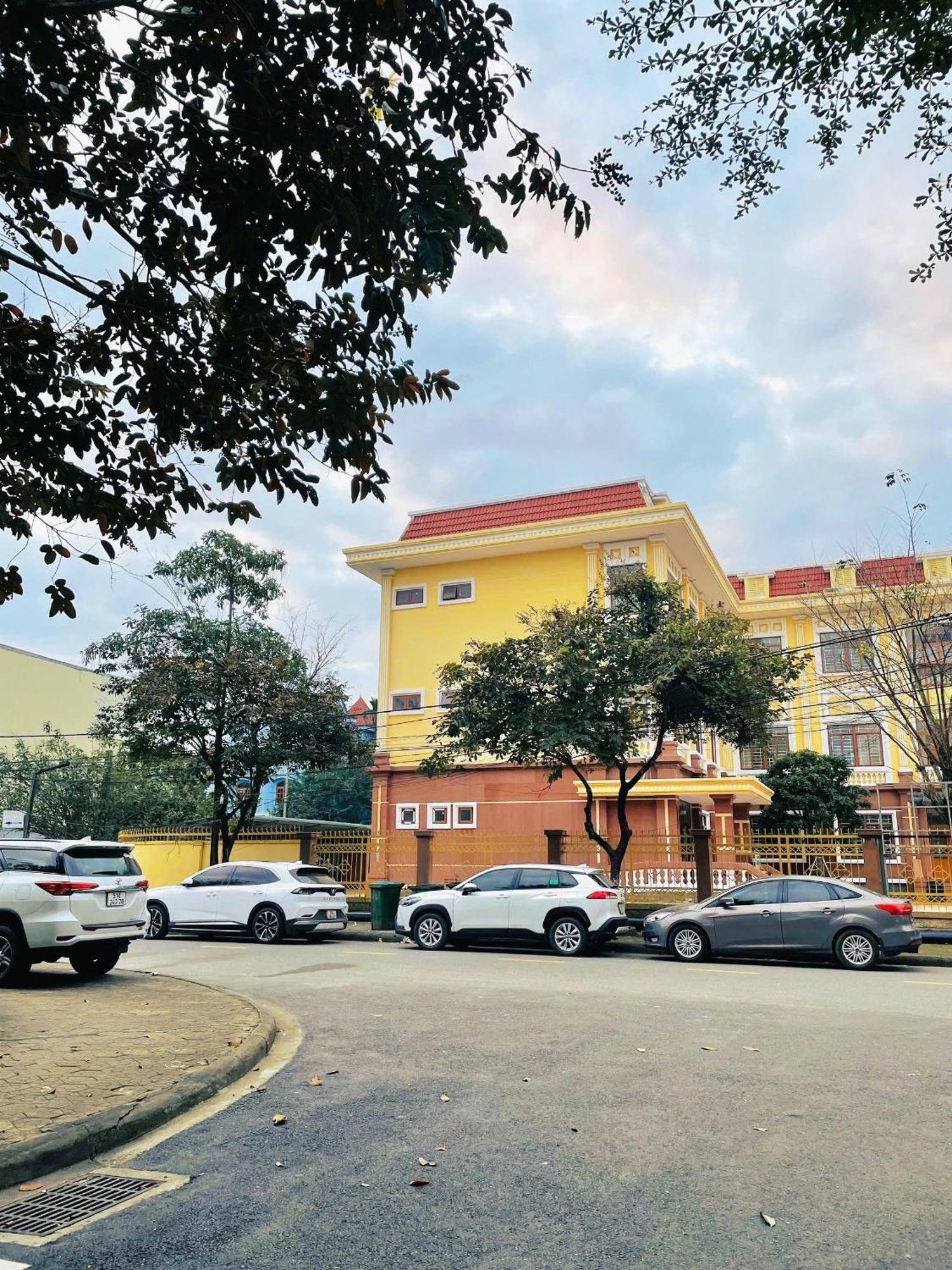 Hotel Khach San Romo Quảng Ngãi Exterior foto